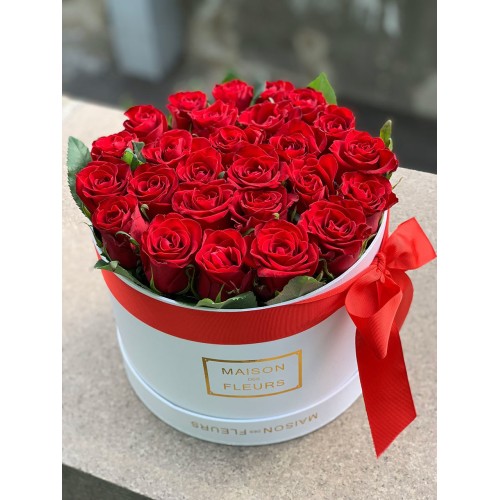 Купить на заказ 25 красных роз в коробке с доставкой в Кульсарах