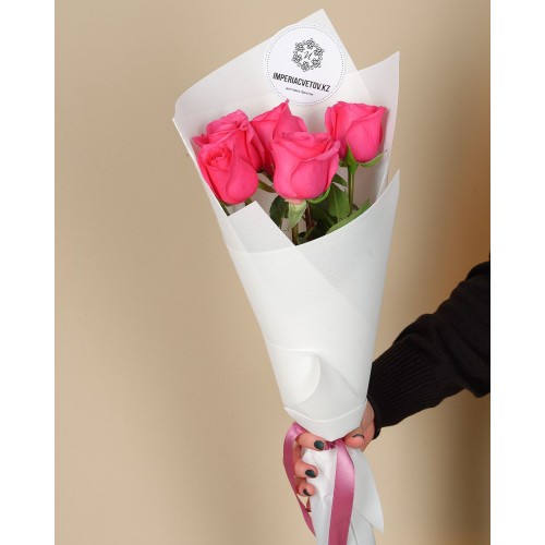 Купить на заказ Букет из 5 розовых роз с доставкой в Кульсарах